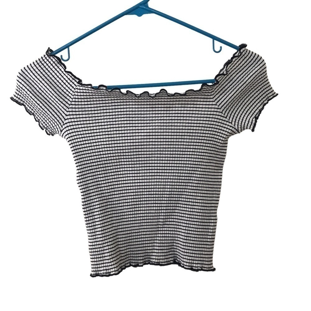 3/$15  Zara blue and white stripe off shoulder crop top S
